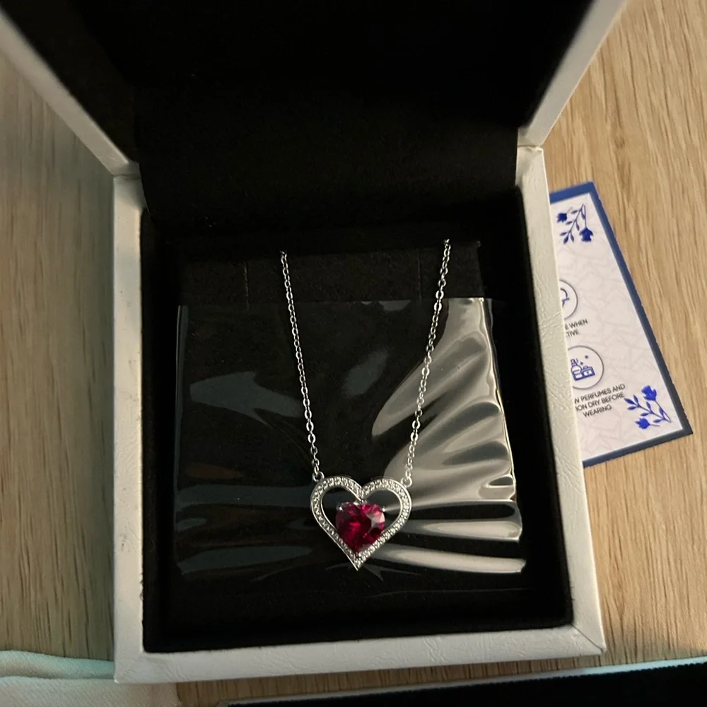 HCJ Rhodium-Plated Silver Heart Necklace
